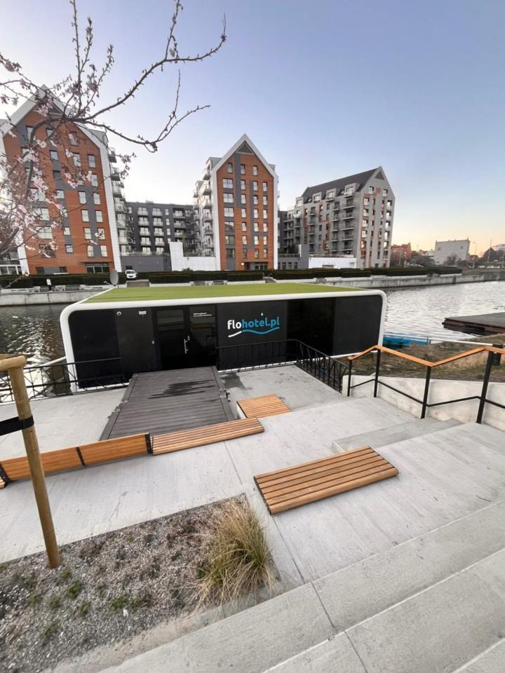 Dom Na Wodzie - Flohotel Gdańsk Exteriör bild